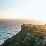 本圣女摊牌了漫画与小说区别:深度解析两者的叙事风格与角色发展 vioft